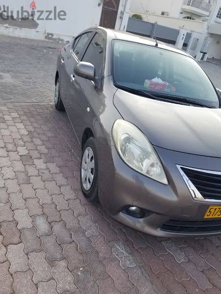 Nissan Sunny 2012 4