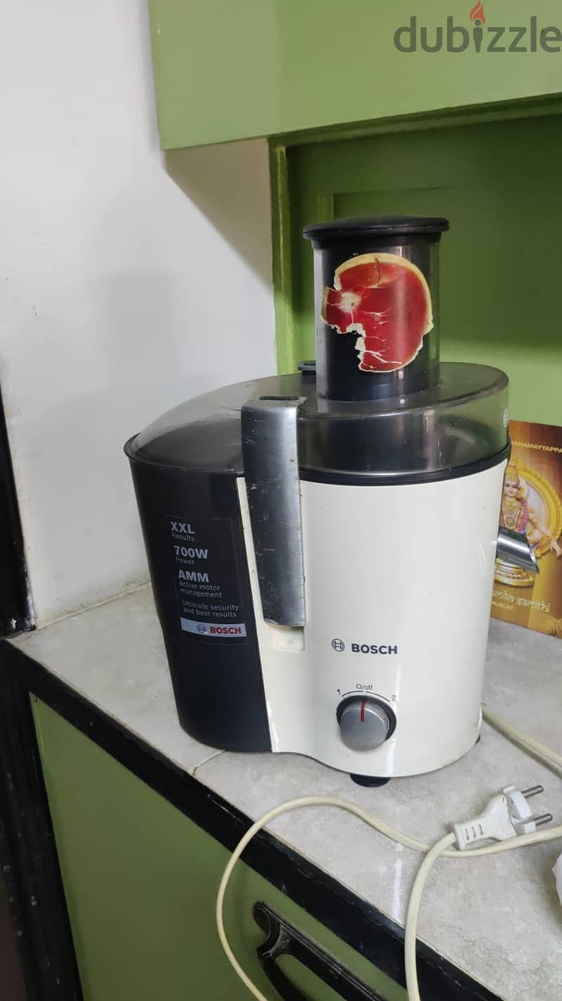 Hardly used , High power Bosh juicer 0