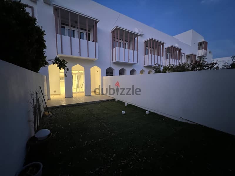 Lovely 2 Bedroom Townhouse for Rent in Al Mouj Muscat 4