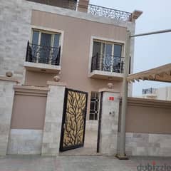 Villa for rent in Al Suwaihra, directly overlooking the sea 0