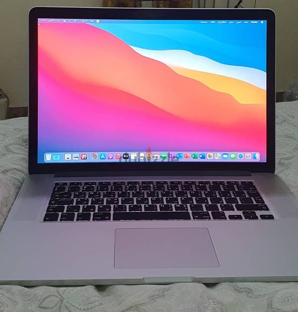 MacBook Pro 16GB RAM 256GB 1