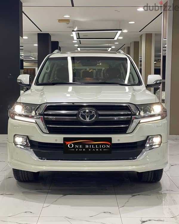 Toyota Land Cruiser 2020 1