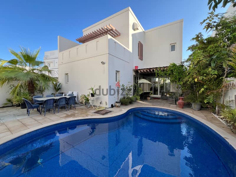 4 Bedroom Villa for Sale in Al Mouj Muscat 7