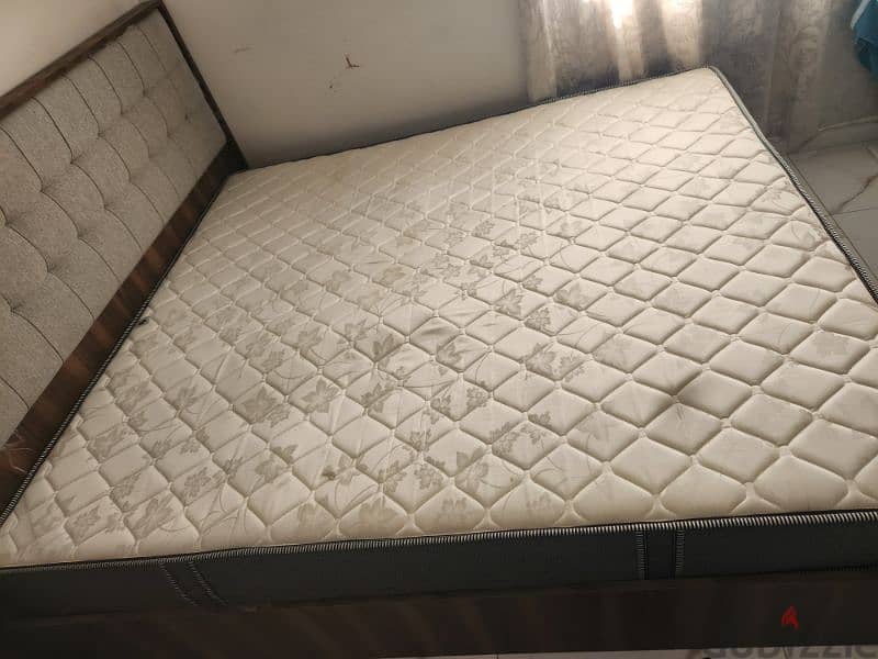 King-size mattress sale urgently 1