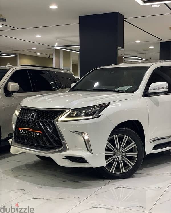 Lexus LX 570 2017 0