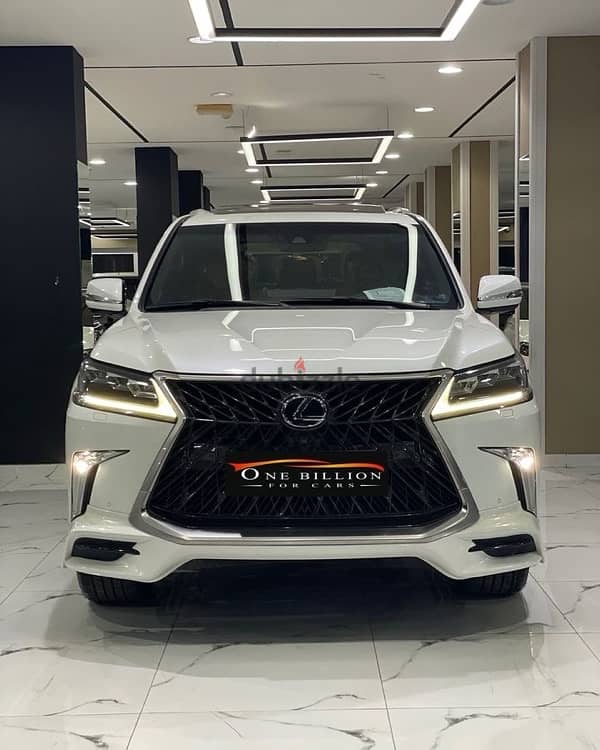 Lexus LX 570 2017 1