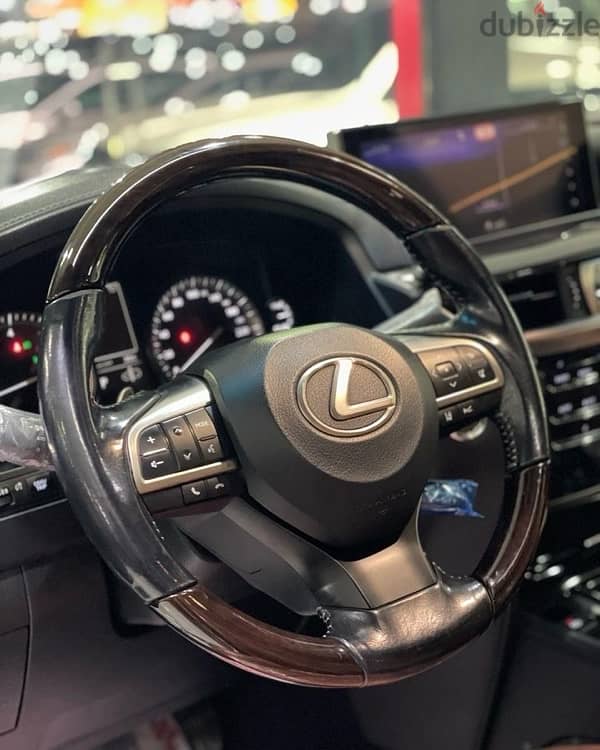 Lexus LX 570 2017 10