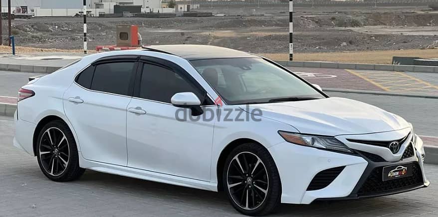 Toyota Camry 2018 XSE 2