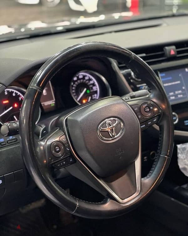 Toyota Camry 2018 7