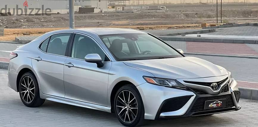 Toyota Camry 2021 SE 1