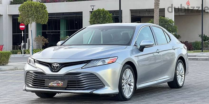 Toyota Camry 2018 XLE 2