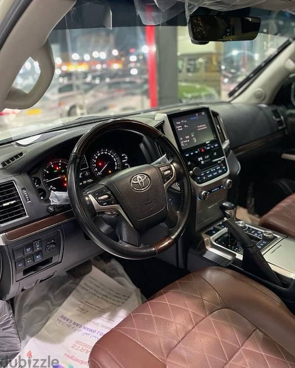 Toyota Land Cruiser 2018 8