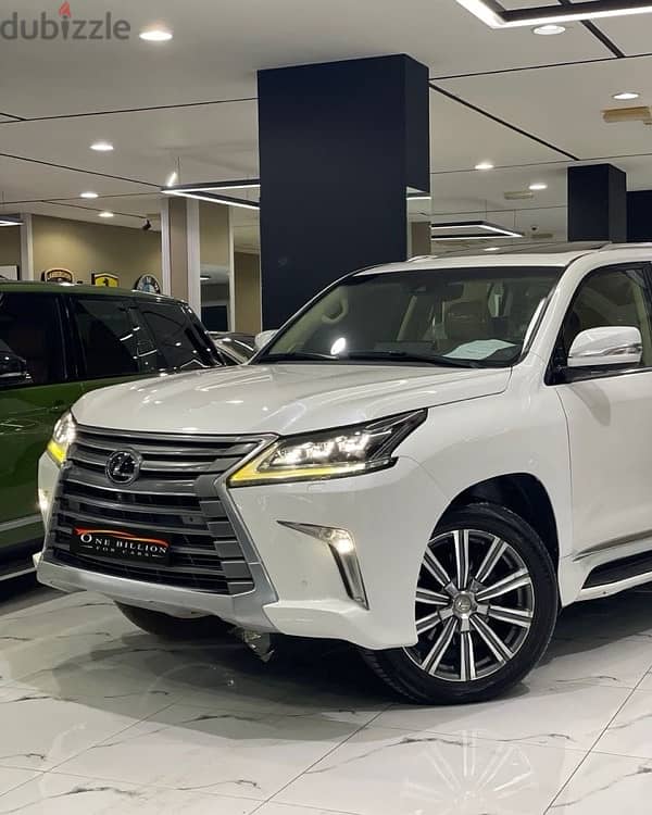 Lexus LX 570 2017 0