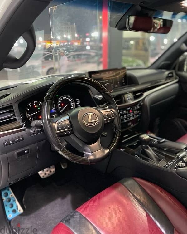 Lexus LX 570 2018 8