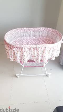 baby crib in good condition 0