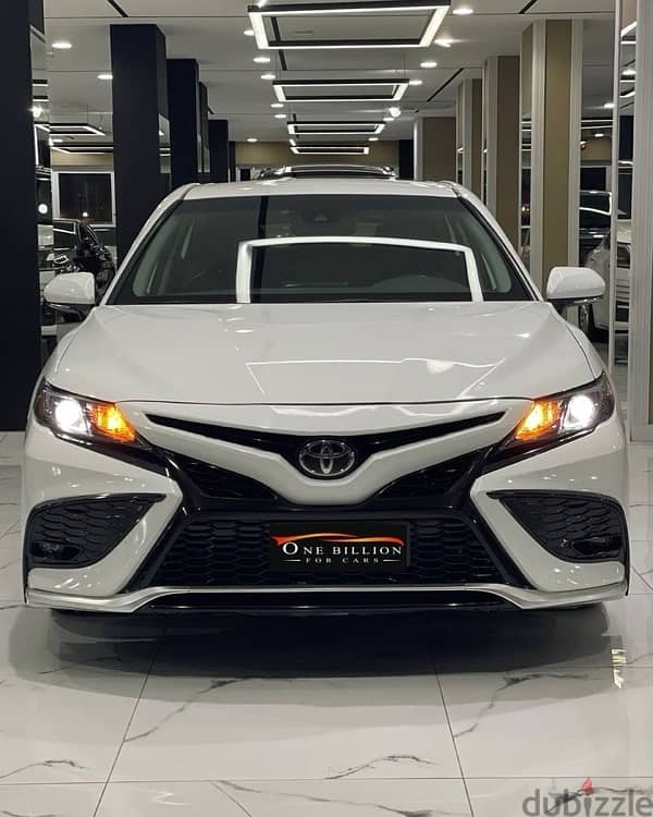 Toyota Camry 2021 1