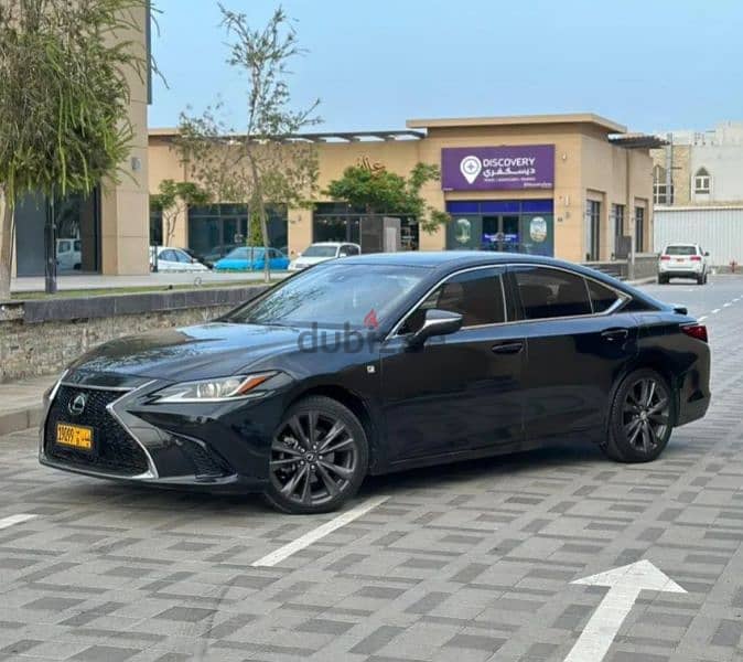 Lexus ES-Series 2019 1