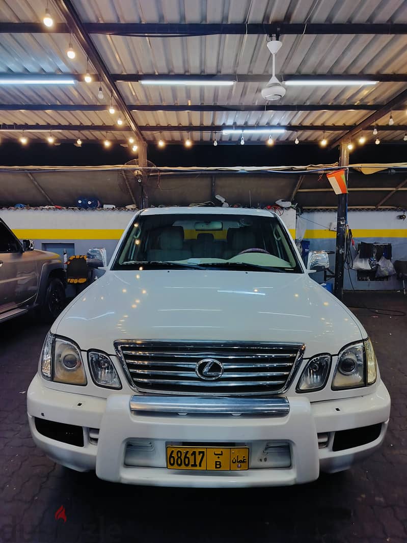 Lexus LX 470 2000 Japan 2