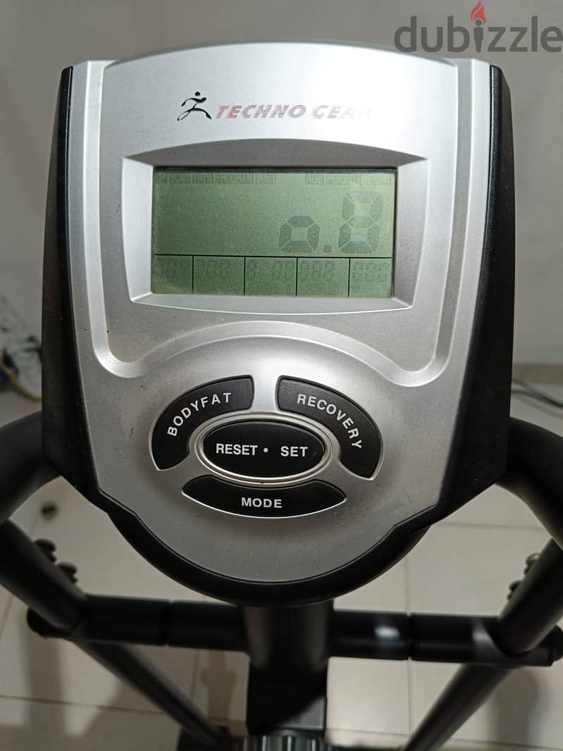 Technogear Exercise Machine 4