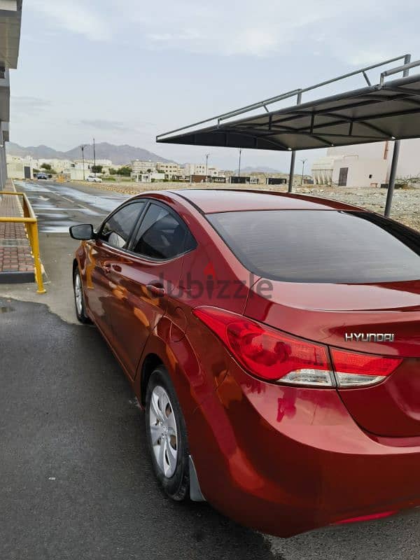 Hyundai elantra 2012 3