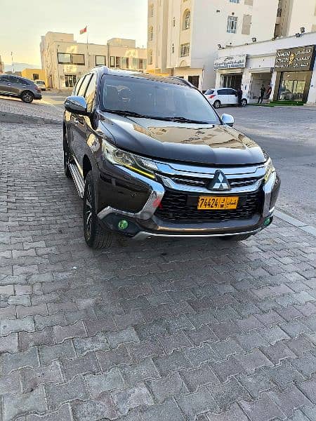 Mitsubishi Montero sport full option 2016 for sale 3