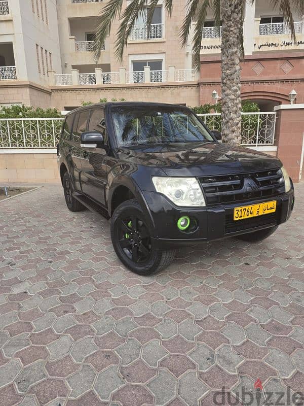 متسوبيشي باجيرو للبيع Mitsubishi pajero for sale 3