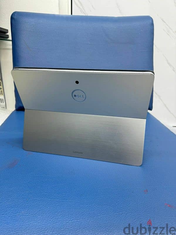 Dell latitude e7200 i5 8th gen 16gb 256gb ssd 1