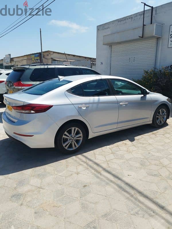 Hyundai Elantra 2018 1