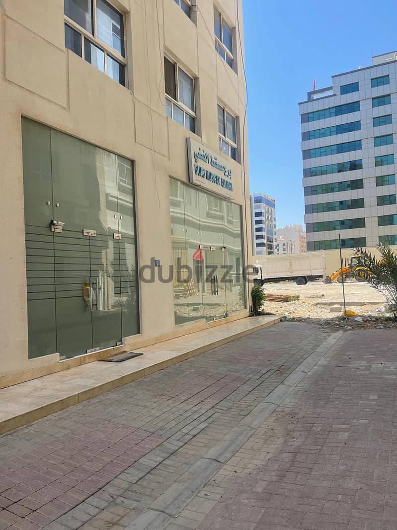 محل تجاري للايجار في غلاء التجارية/SHOP FOR RENT IN GHALA 1