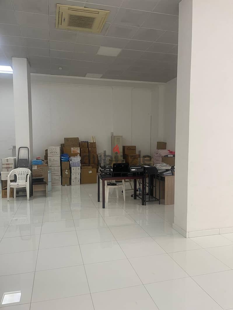 محل تجاري للايجار في غلاء التجارية/SHOP FOR RENT IN GHALA 5