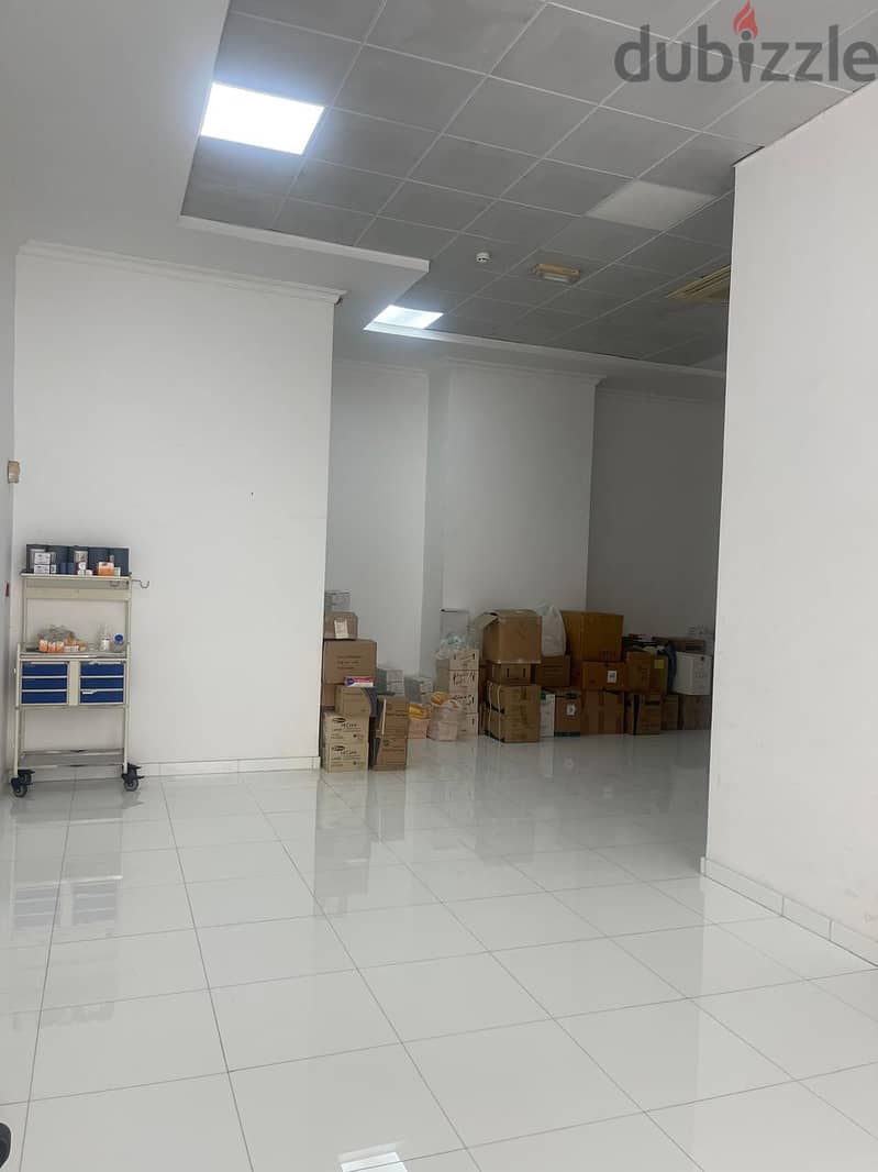 محل تجاري للايجار في غلاء التجارية/SHOP FOR RENT IN GHALA 6