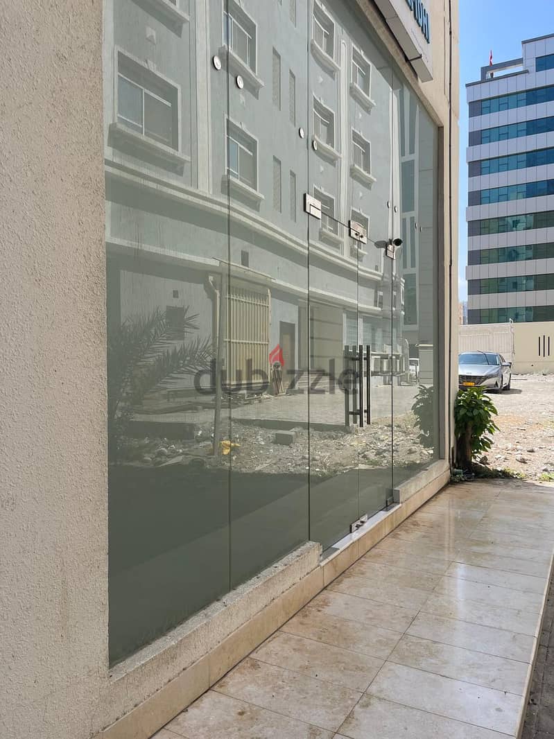 محل تجاري للايجار في غلاء التجارية/SHOP FOR RENT IN GHALA 7