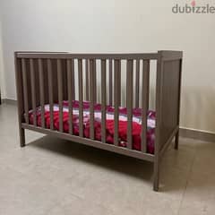 Baby Crib with mattress 0