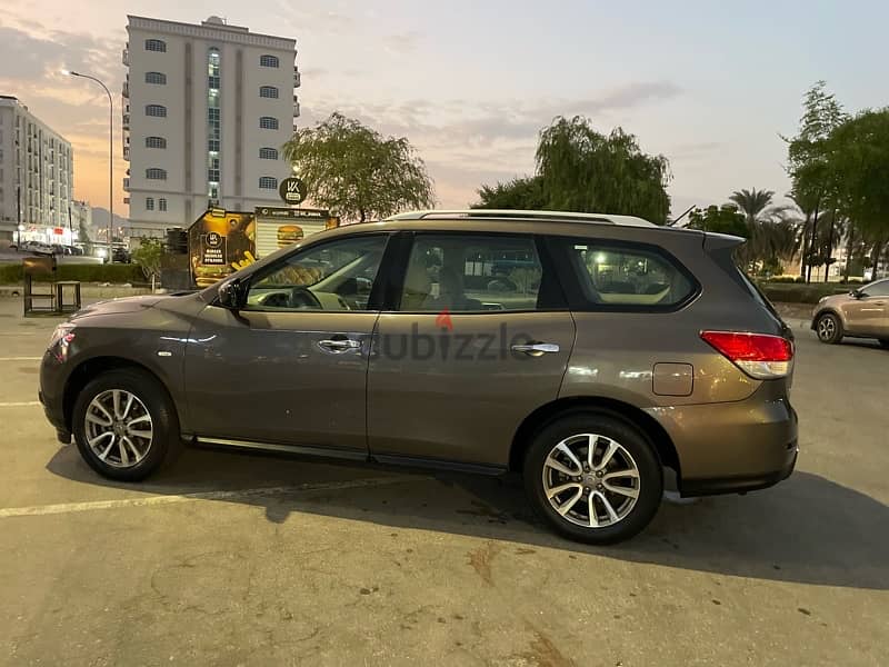 Nissan Pathfinder 2015 1