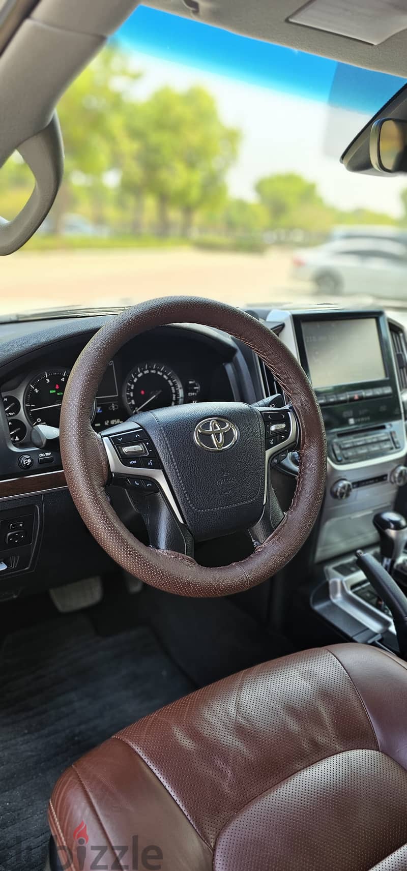 Toyota Land Cruiser 2018 VX. S 13