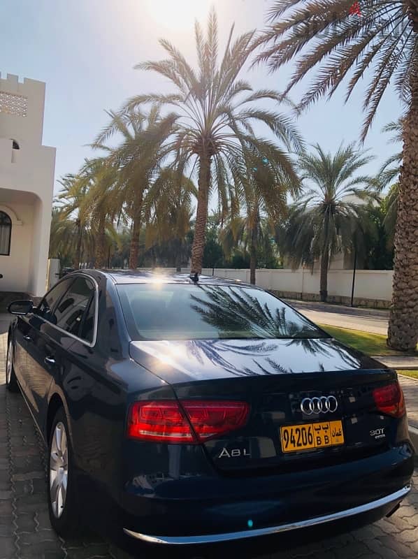 Audi A8 2013 7