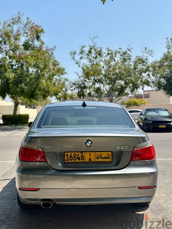 BMW 5-Series 2010 15