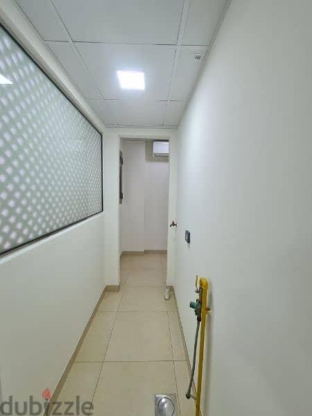 Seaview 3 Bedroom Apartment in Qurm 10