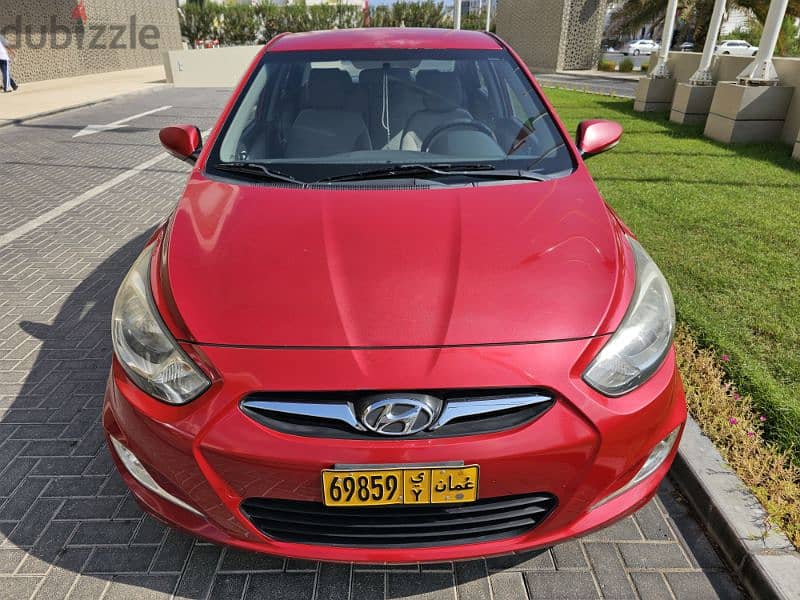 Hyundai Accent 2014 nu 01 oman klm 130 5