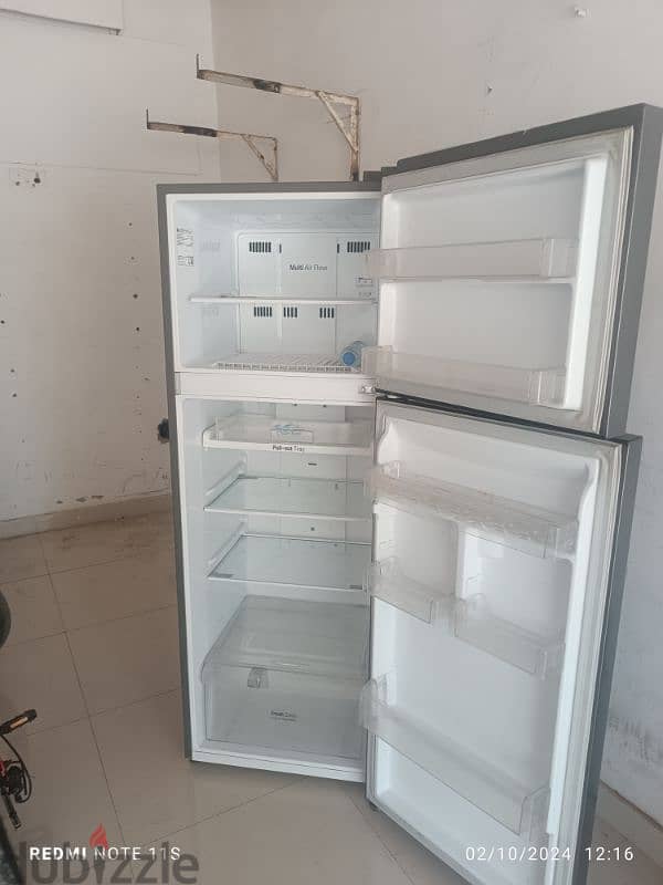 saham aria . . new freezer good condition 0