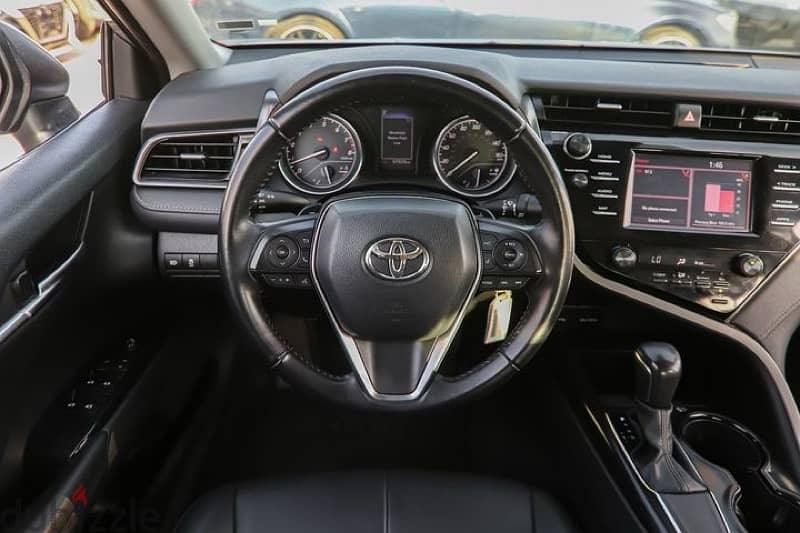 Toyota Camry 2020 14