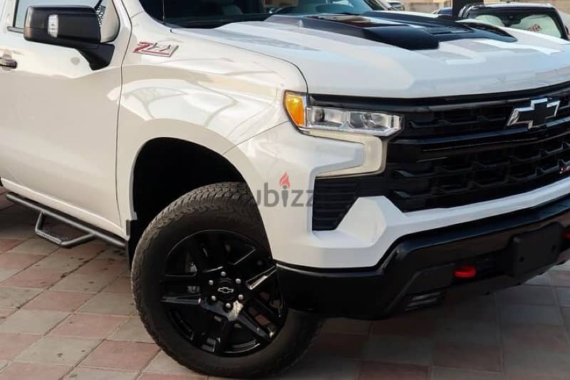 Chevrolet Silverado 2023 9