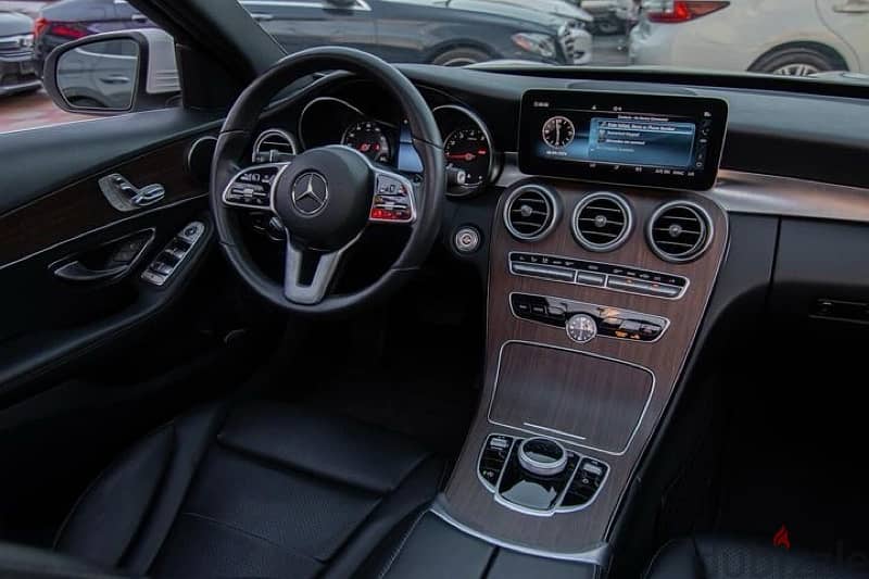 Mercedes-Benz C 300 2019 10