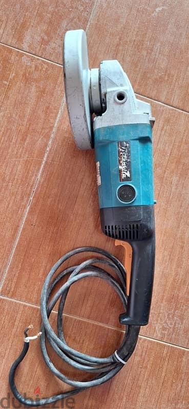 Makita grinder 9067 1