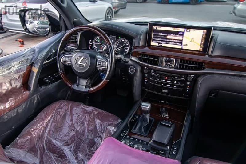 Lexus LX 570 2017 10