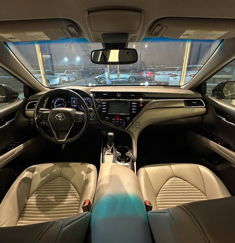 Toyota Camry 2018 SE 4