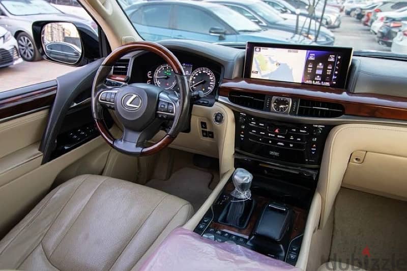 Lexus LX 570 2017 11