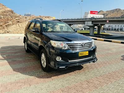 Toyota Fortuner 2013