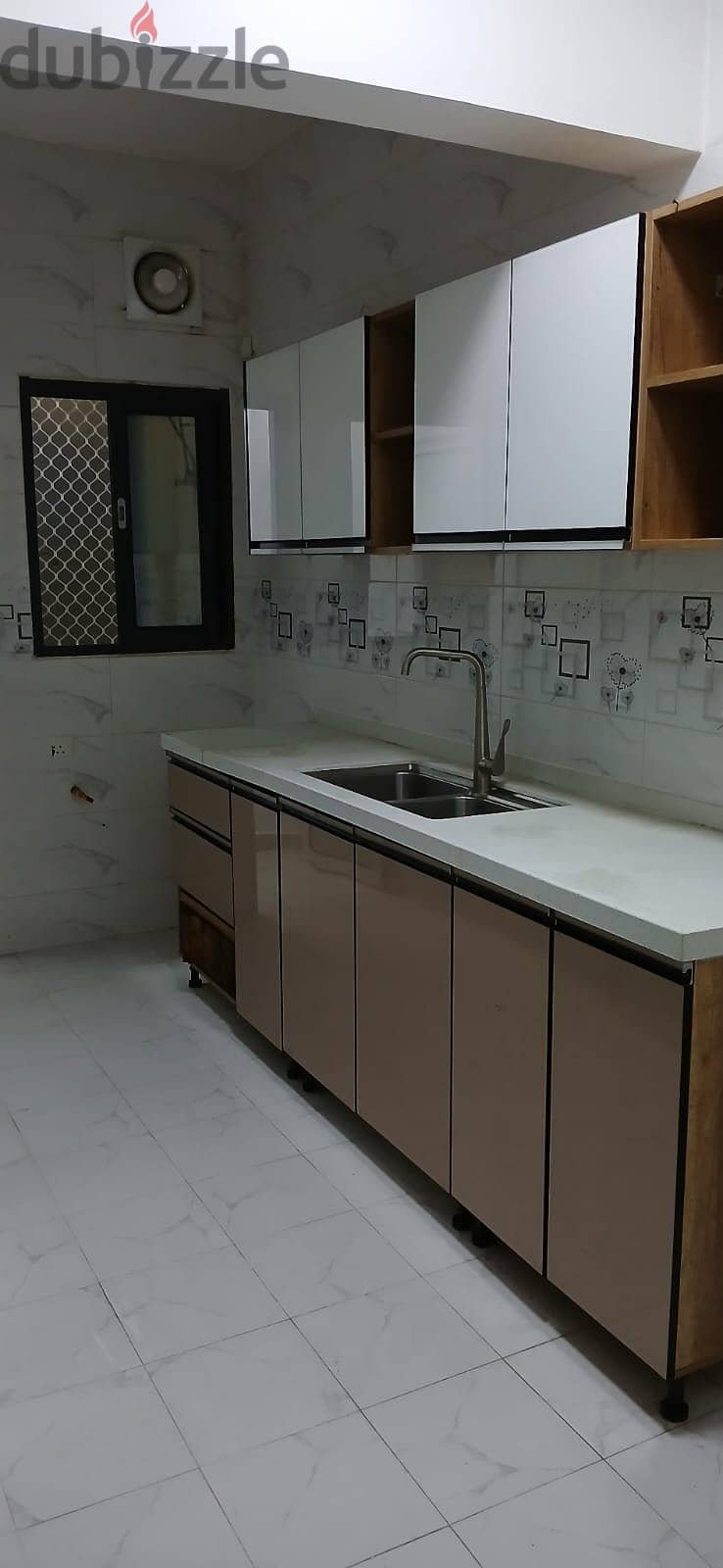 شقة للايجار في الموالح الجنوبية Apartment for rent in South Mawaleh 4