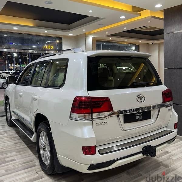 Toyota Land Cruiser 2018 3